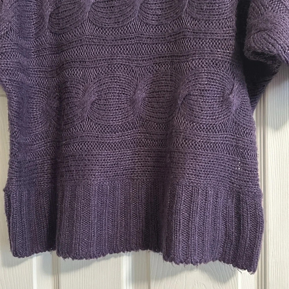 Rue21 Purple Short Dolman Sleeve Sweater - Size Large - Picture 3 of 4
